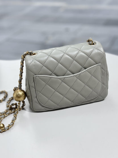 【シャネル】新作♪大人気の斜め掛け♡Flap Bag Gold Ball-選べる4色