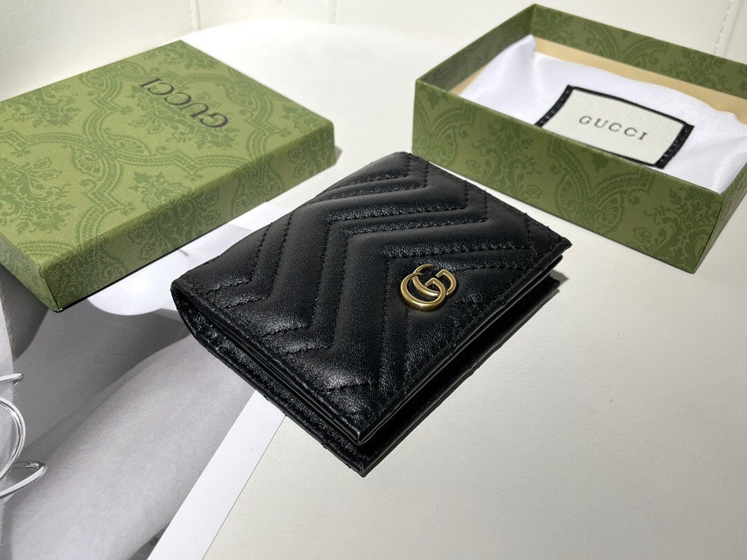 【グッチ】大人気 2色 折りたたみ財布 実用性抜群の一品！