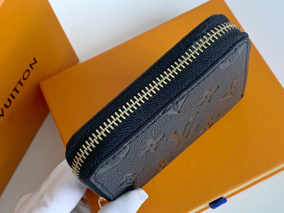 【ルイヴィトン】スリムで便利なコインパース 毎日の必需品 今だけ特別販売